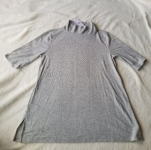 NWT Gray mock neck 3/4 sleeve top